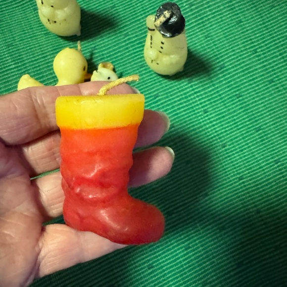 Vintage Christmas Tavern Candles. Lot Of 5 in vintage box. - Picture 7 of 8